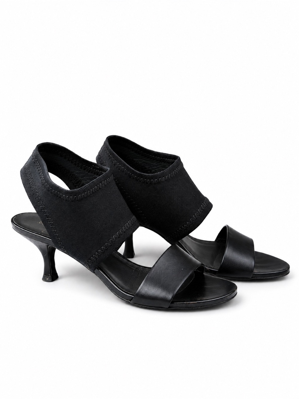Stuart Weitzman Black Leather Elastic Band Strap Kitten Heel Sandal Size 8